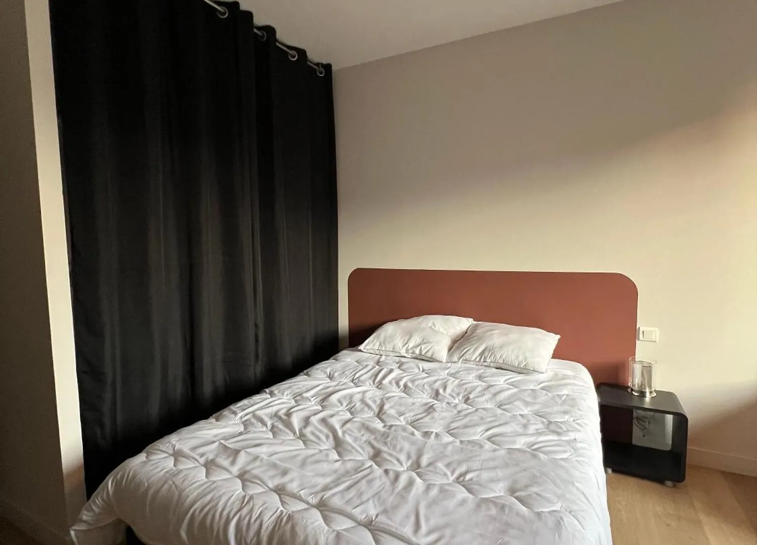Chambre Studio Centre Ville Dol De Bretagne Dol-de-Bretagne Bed & Breakfast
